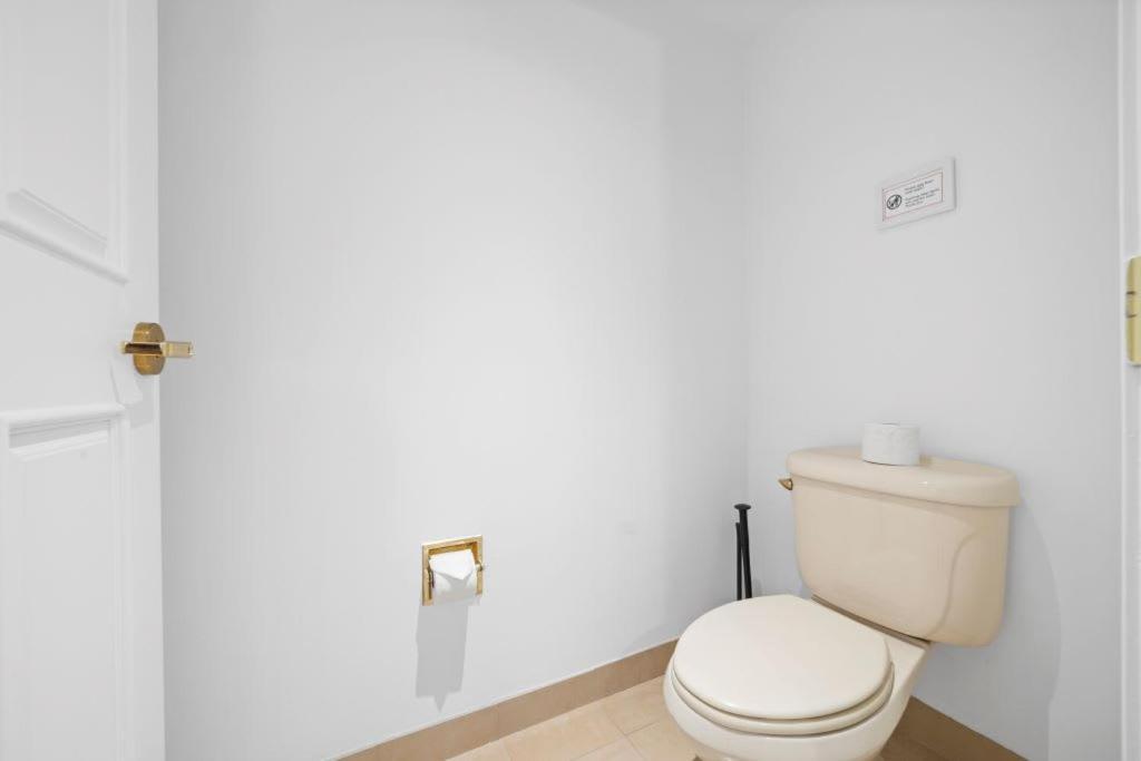 2Br 3Ba Beachfront Rental In Town Cozysuites Atlantic City Exterior foto