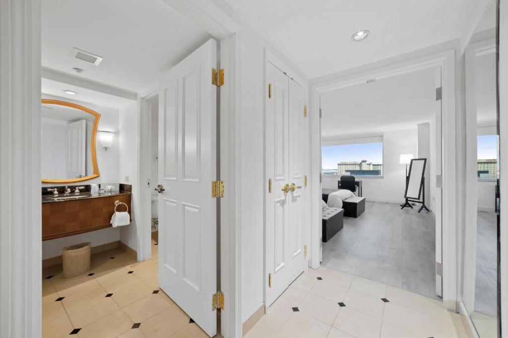 2Br 3Ba Beachfront Rental In Town Cozysuites Atlantic City Exterior foto