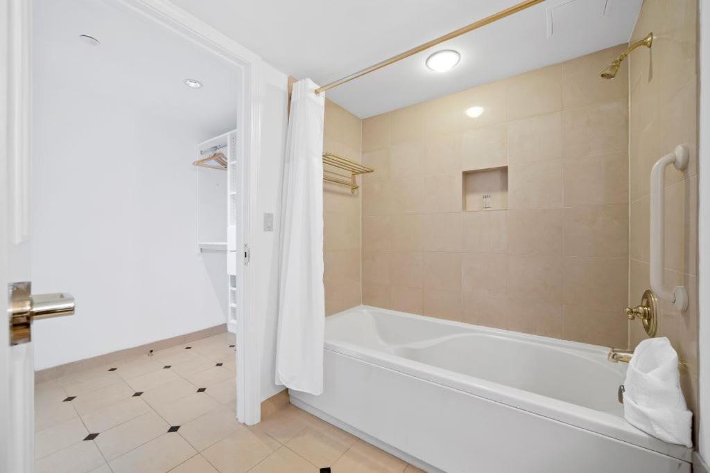 2Br 3Ba Beachfront Rental In Town Cozysuites Atlantic City Exterior foto